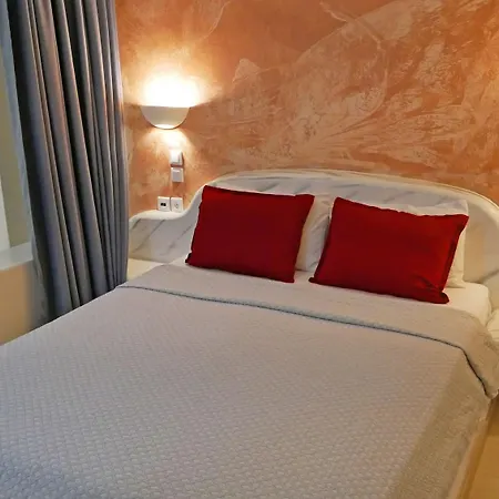 Hotel Nautilus Dome