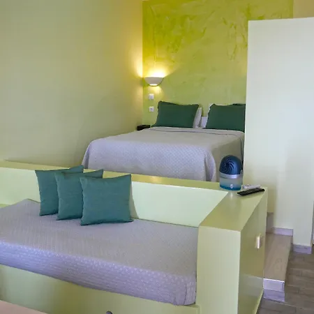 Hotel Nautilus Dome 3*