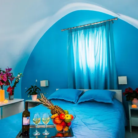 Hotel Nautilus Dome Fira (Santorini)